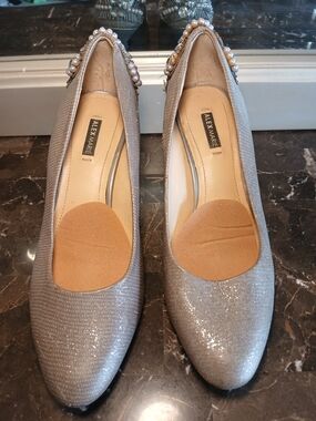 Alex Marie Silver Glitter Round-Toe Heels with Pearl Accent